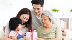 母親節贈送保健品是熱門選擇。圖/起動生物科技提供